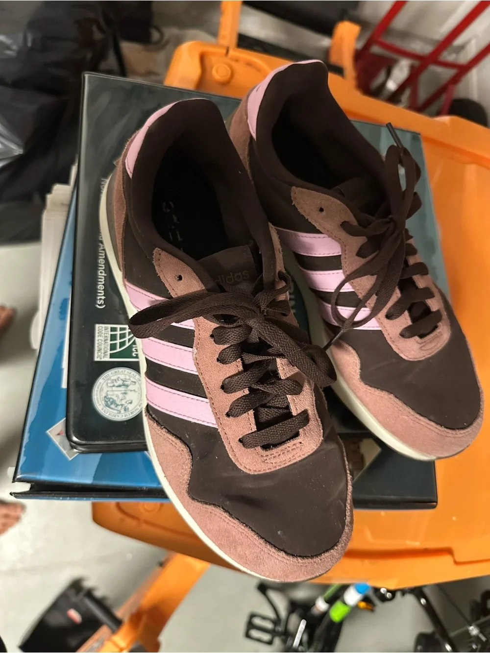 adidas Women's Brown and Pink Retro Runner Sneakers